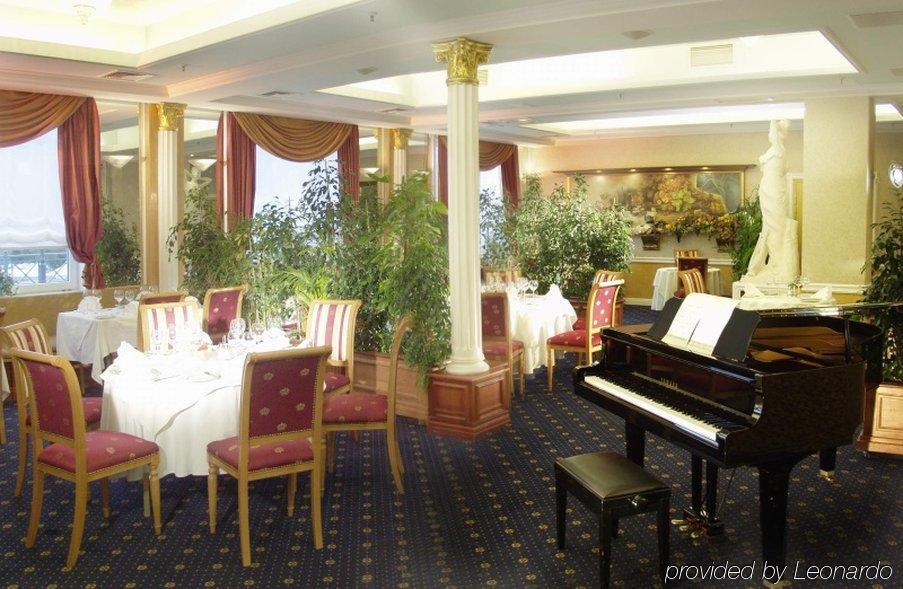 Hotel Mazurkas Ozarow Mazowiecki Restoran foto